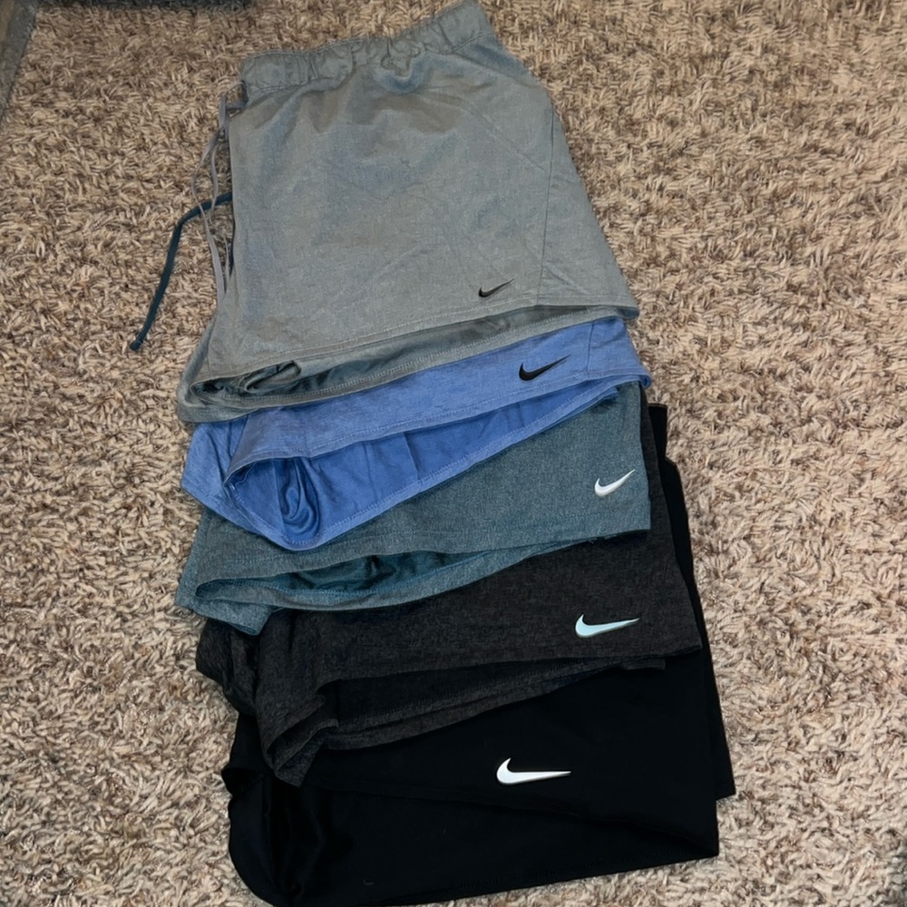 Women’s Nike athletic shorts, can buy in bulk for $100 or $25 a piece!